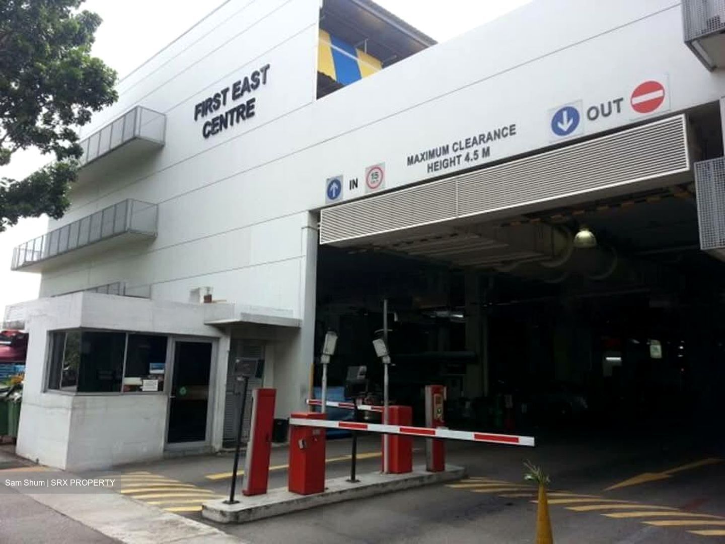 First East Centre (D14), Factory #618125481